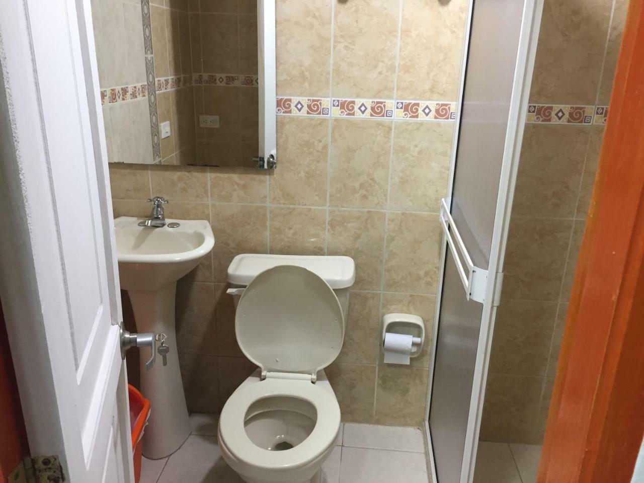 Casa Hostal Las Palmeras Guatape Ngoại thất bức ảnh