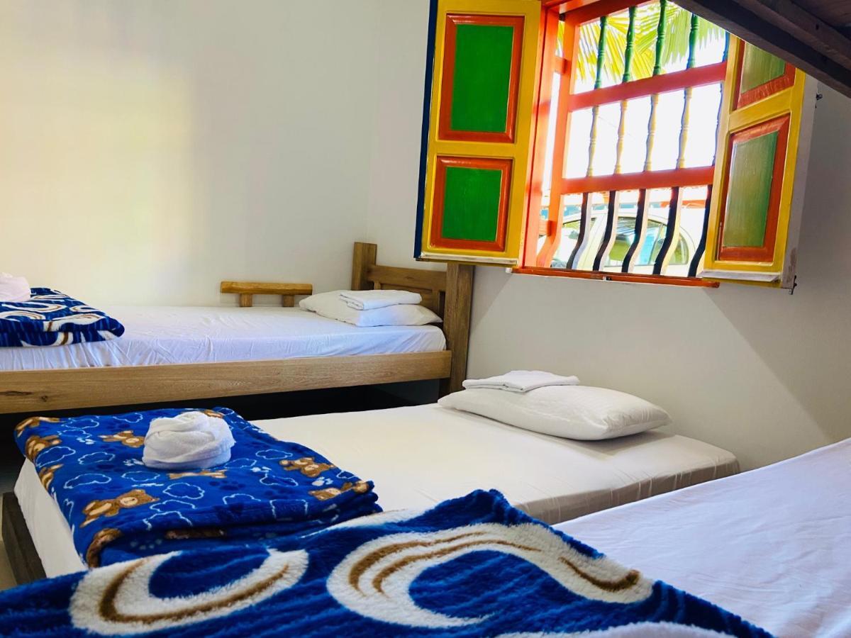 Casa Hostal Las Palmeras Guatape Ngoại thất bức ảnh