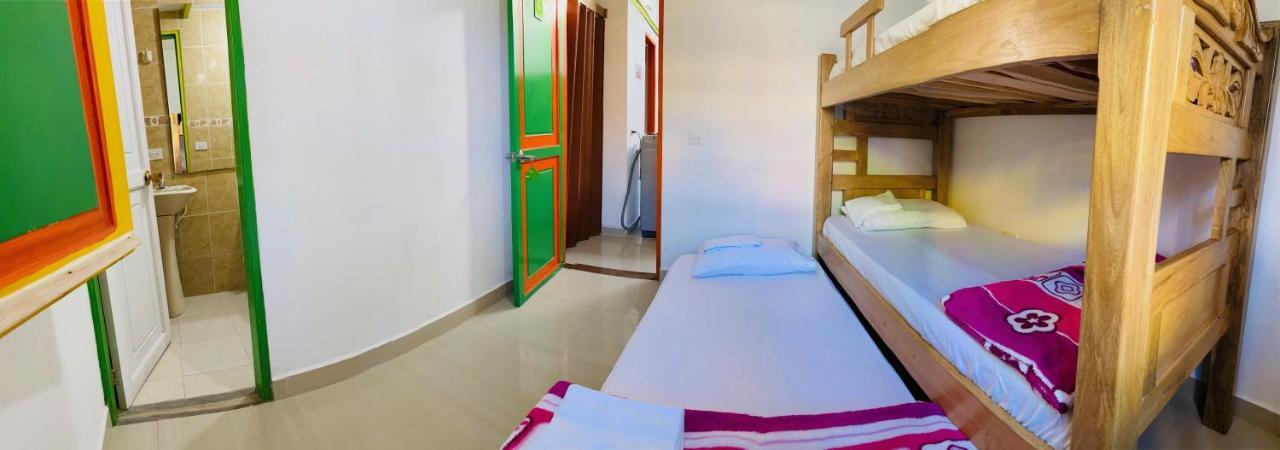 Casa Hostal Las Palmeras Guatape Ngoại thất bức ảnh