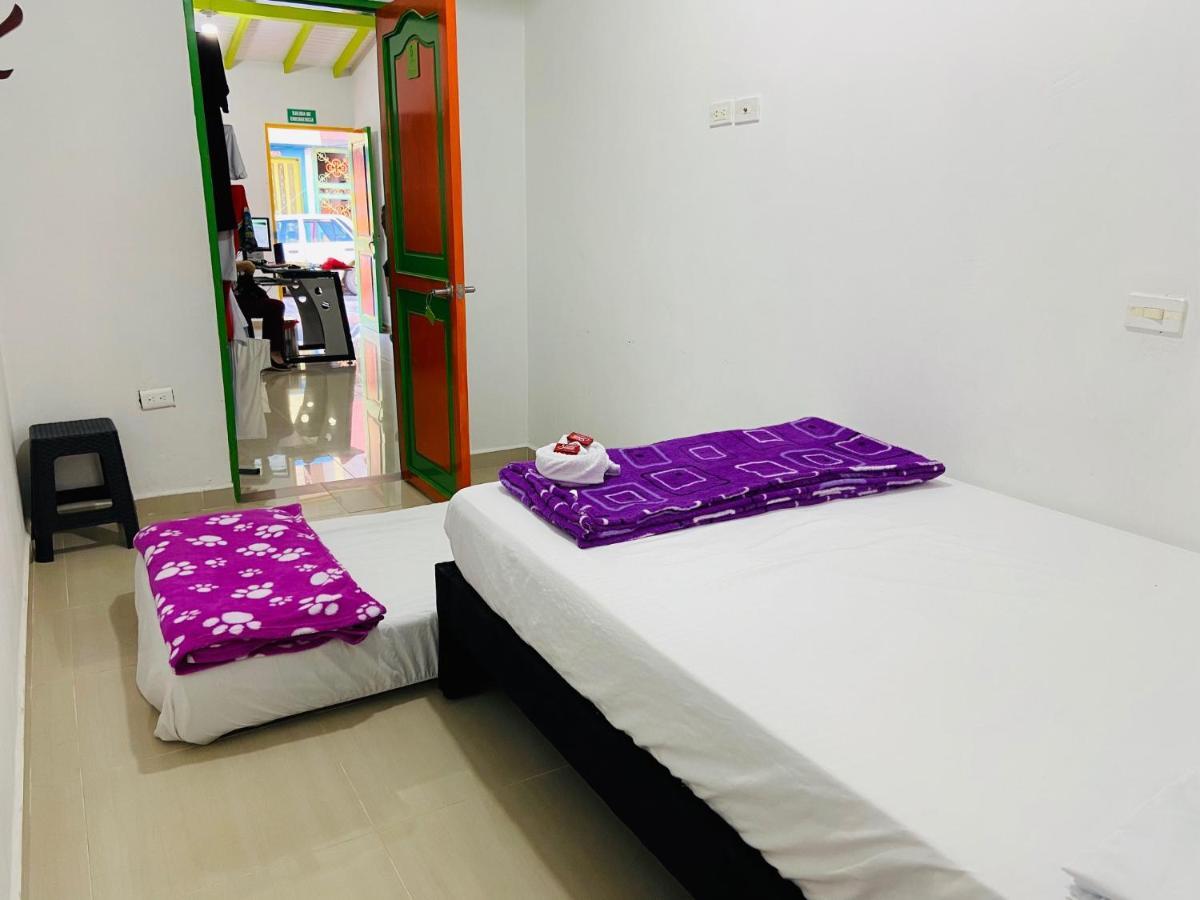 Casa Hostal Las Palmeras Guatape Ngoại thất bức ảnh