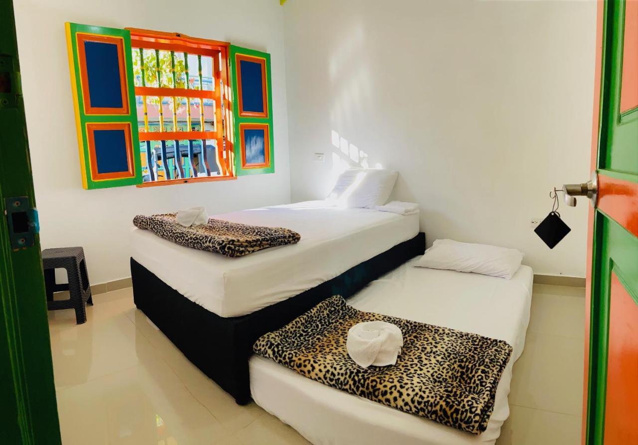Casa Hostal Las Palmeras Guatape Ngoại thất bức ảnh