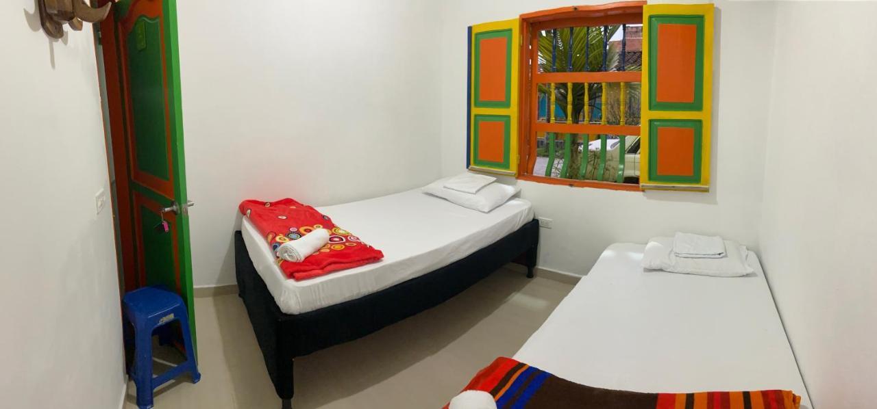 Casa Hostal Las Palmeras Guatape Ngoại thất bức ảnh